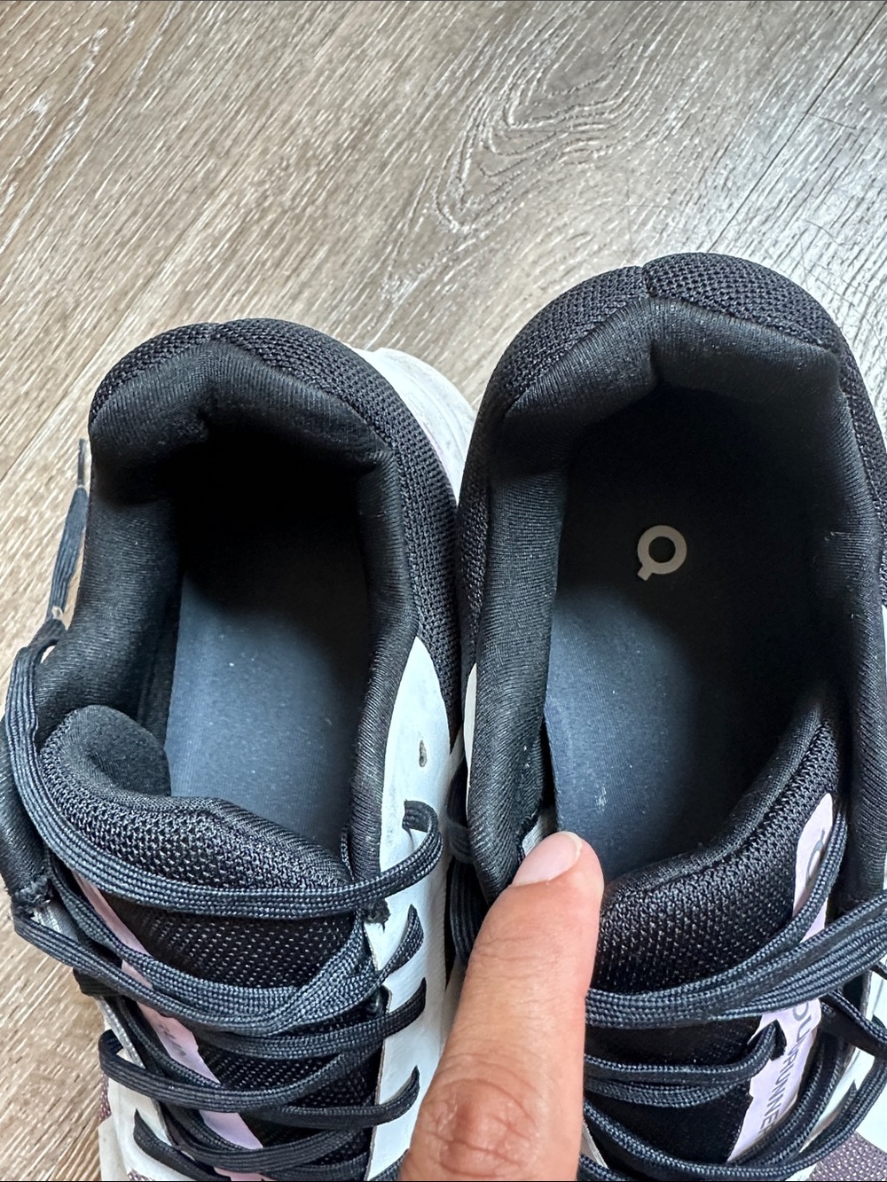 On Running Women’s Athletic Shoes — Black, Gray, Purple, Pink - Picture 5 of 13